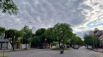 Viernes: mañana inestable con chances de lluvia y mejora del tiempo hacia la tarde en San Francisco