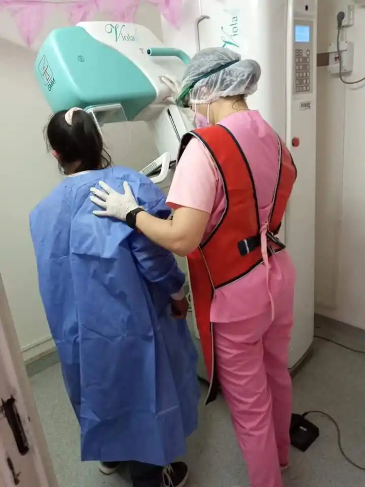 Mamógrafo móvil recorre localidades del interior