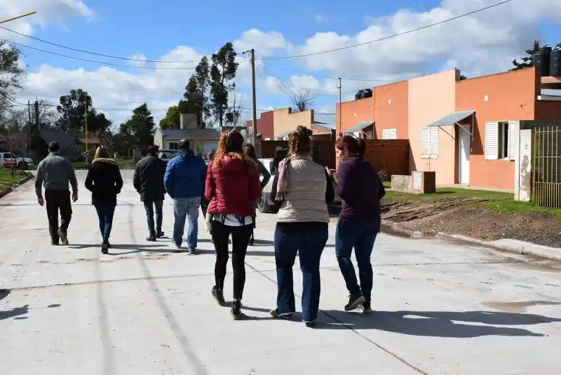 SAN CAYETANO: Recorrida y evaluación de las obras del programa Hábitat