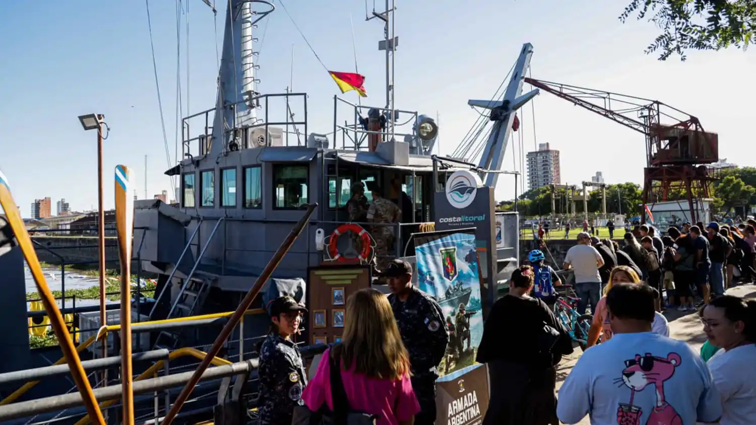 Unidades de la Armada Argentina en el puerto de Santa Fe - 6