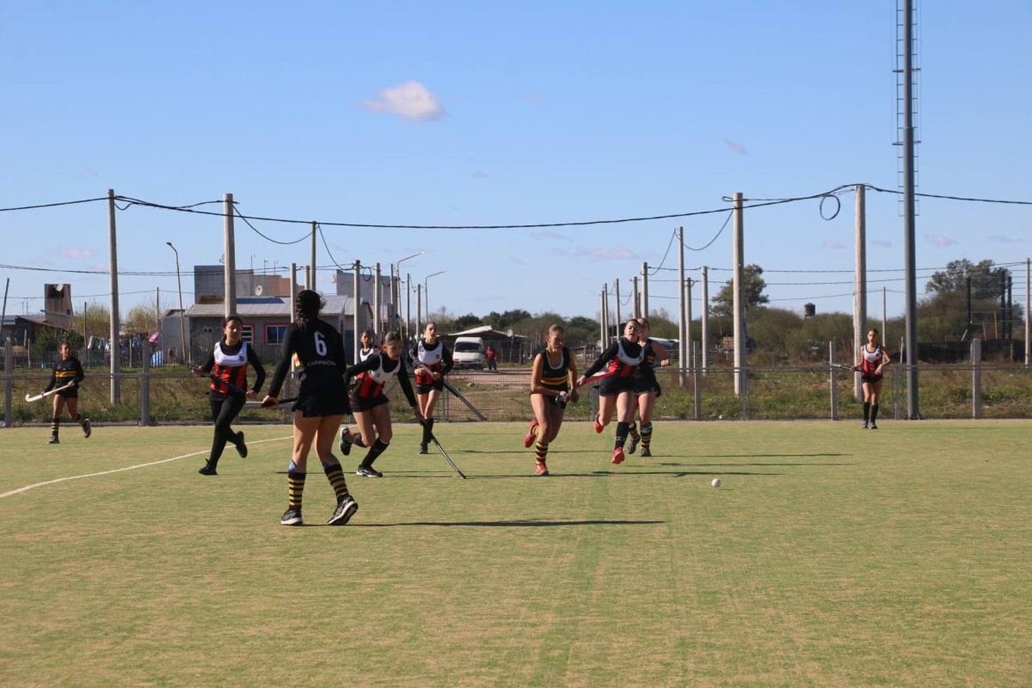 Carpinchos y Central Entrerriano  juegan por el Torneo Oficial de la AHCSE