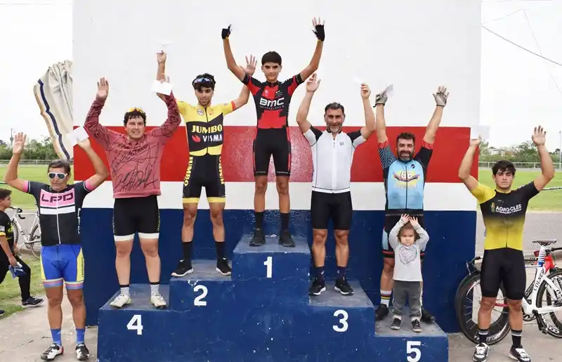 Ciclismo: gran jornada de Ángel Quintana y Fantino Giuliani en San Nicolás
