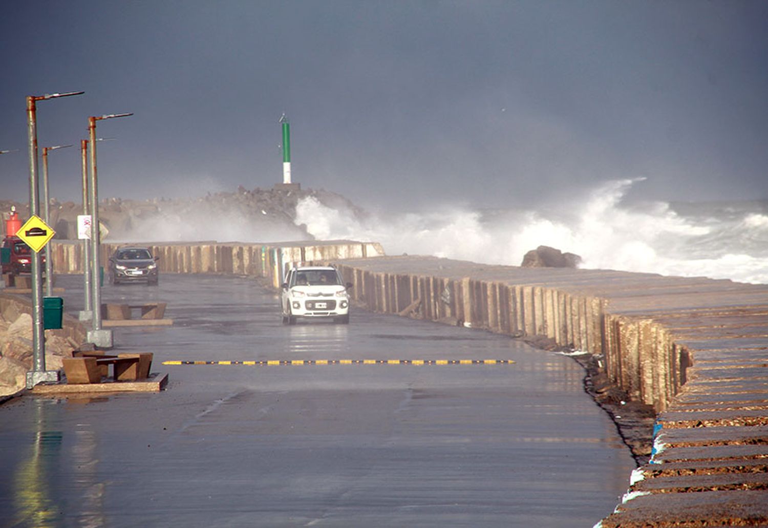 ¿Puede haber un ciclón extratropical y mar de fondo en Necochea?