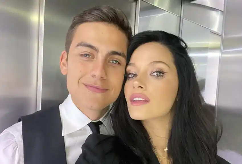 La pareja se casa el sábado.