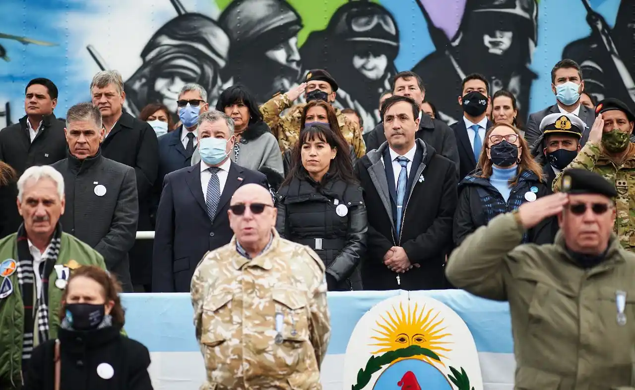 40 años de Malvinas: YPF por primera vez presente en la Carpa de la Dignidad en Río Grande