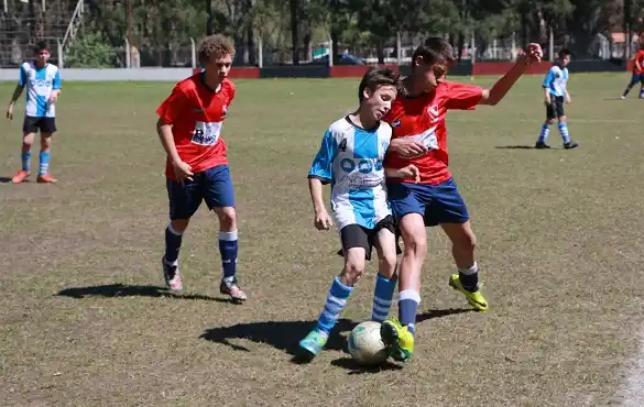 Lluvia de goles en la decimotercera fecha del Infanto-Juvenil 