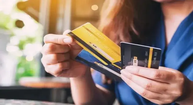 Las tarjetas no emitidas por bancos tienen nueva tasa de interés aplicable desde enero de 2026.