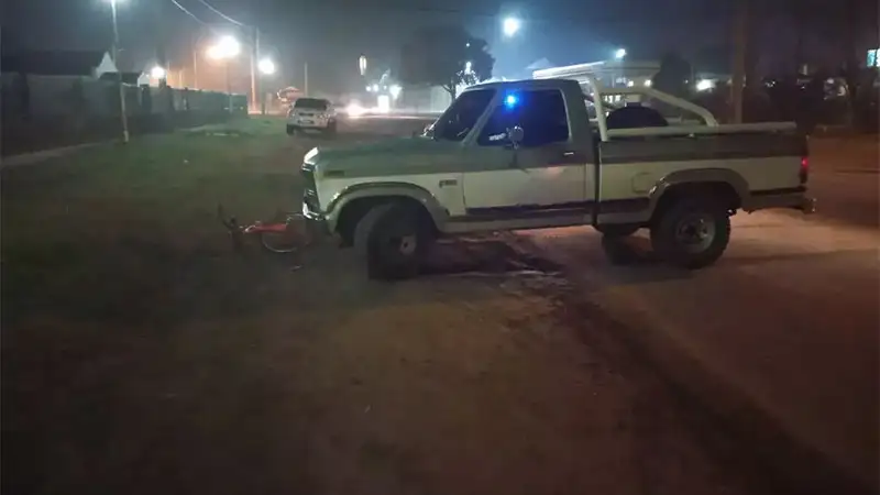 Conducía una camioneta en estado de ebriedad y chocó a una ciclista