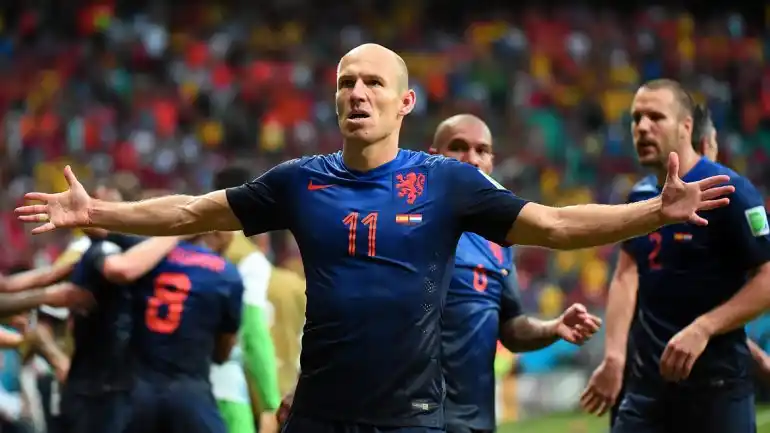 Holanda quiere ser el primer clasificado a octavos del Mundial