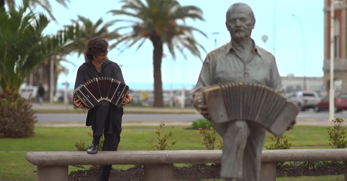 Presentaron el sello "Piazzolla es Mar del Plata 2017"