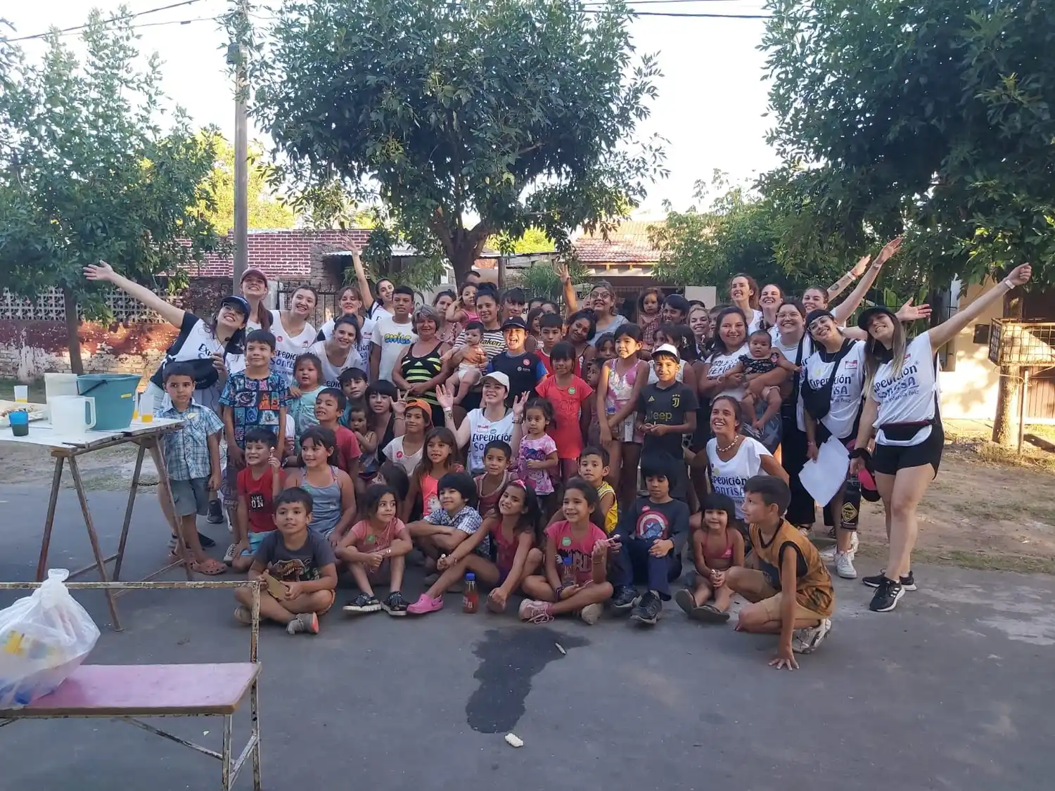 Expedición Sonrisa en el merendero de Raquel