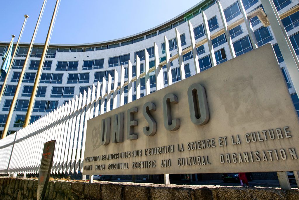 Estados Unidos se retira de la UNESCO