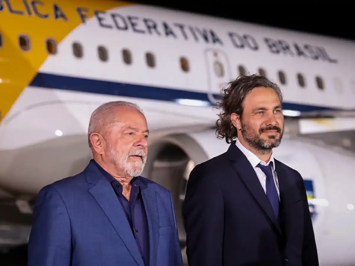 Lula arribó al país para reunirse con Alberto Fernández y participar de la cumbre de la CELAC