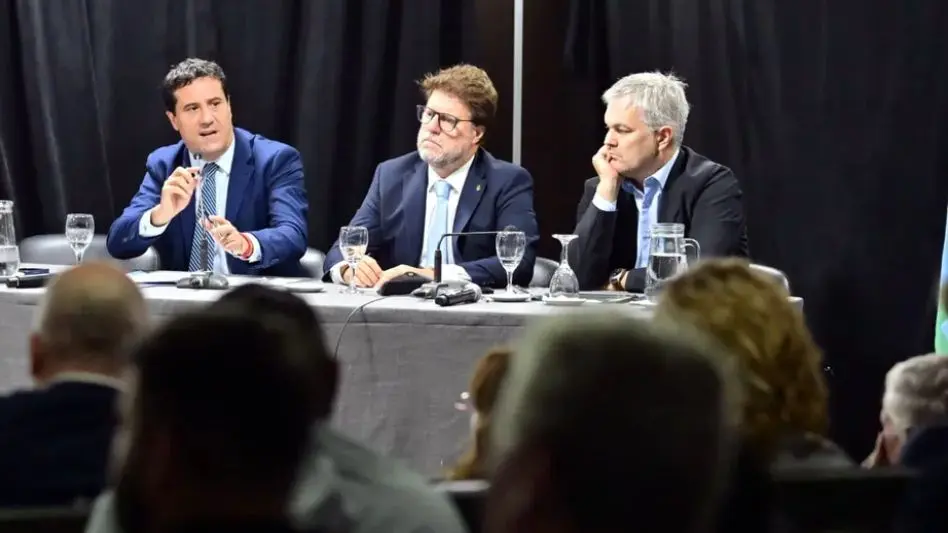 Reforma política: Abad pidió cambios de fondo en la Provincia