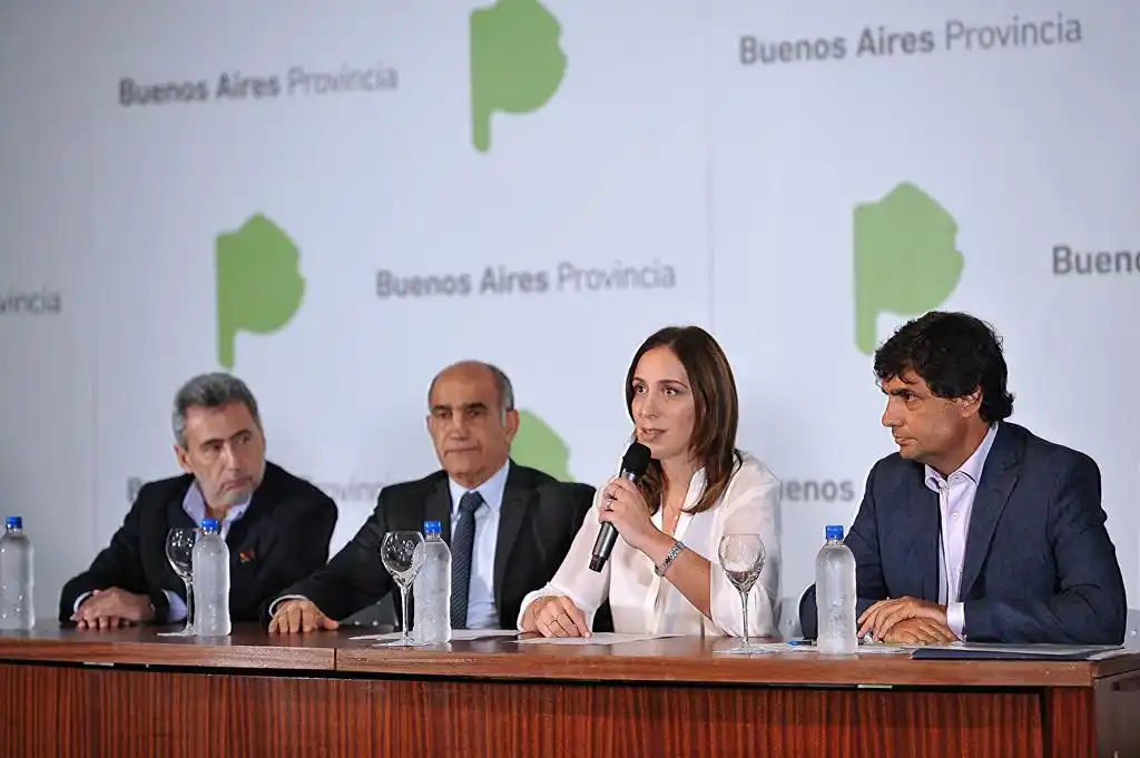 Vidal anunció la eliminación de impuestos para bajar la  tarifa de luz, gas y agua