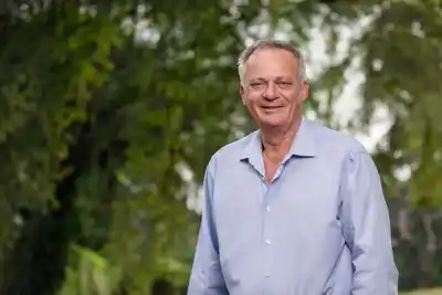 Weiss pagó la cuota del crédito internacional y no gasta un peso de más