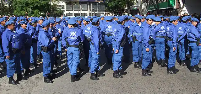 Polémica y denuncia por "la cumbia del Pitufo", como llaman en la Bonaerense a la Policía Local