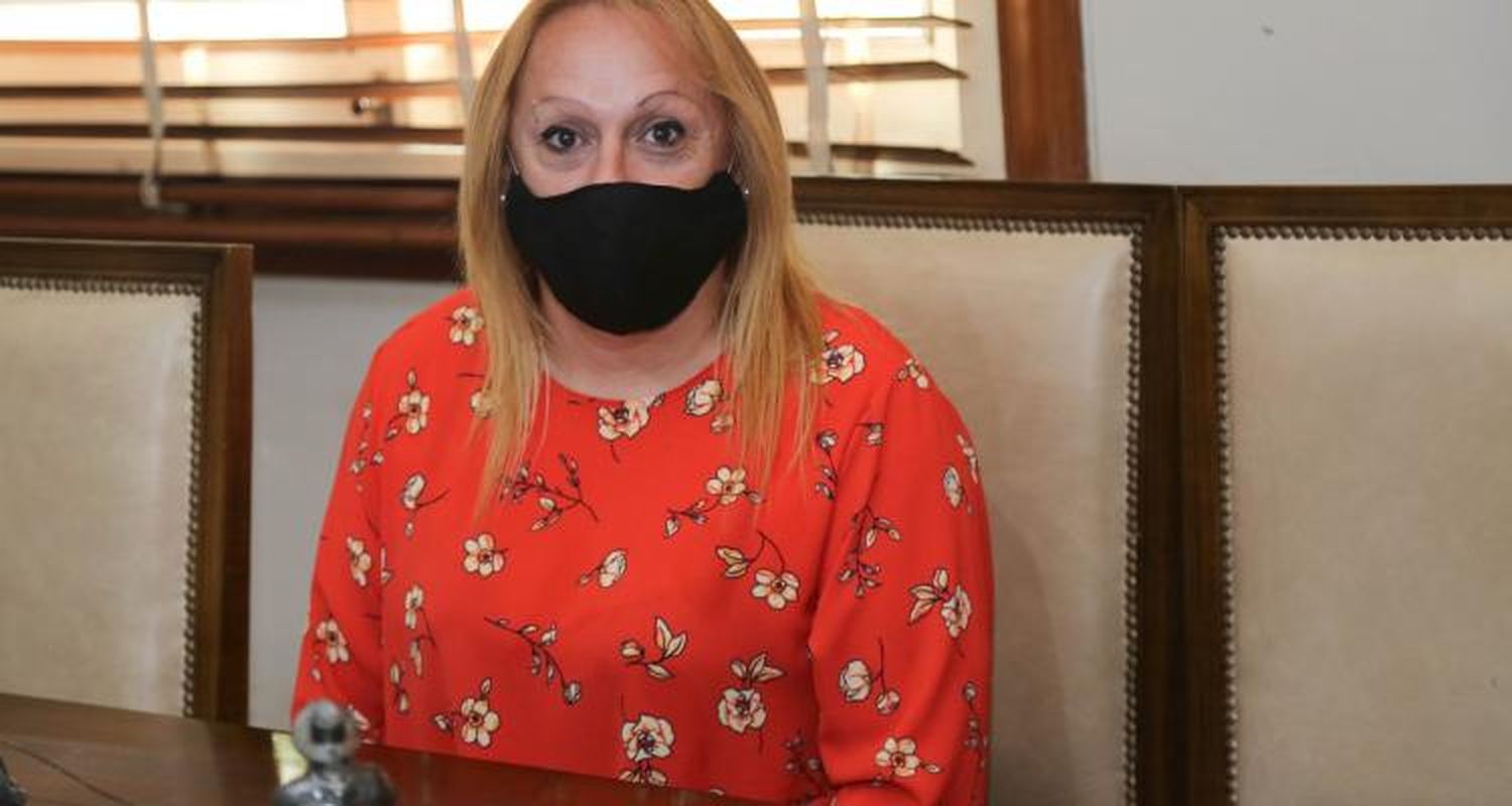 Vanesa, la primera trans empleada municipal por el cupo aprobado por ordenanza