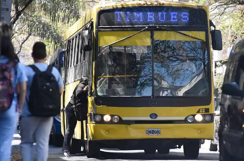Desde el domingo, el transporte interurbano estará un 11,9% más caro