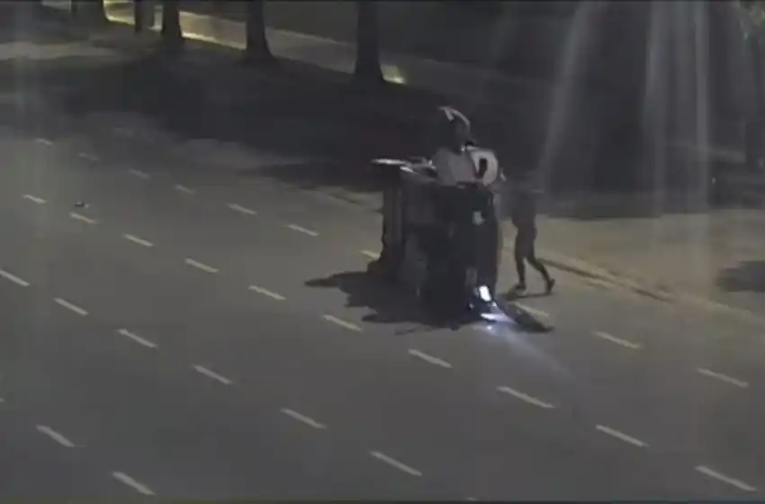 Un hombre manejó por Avenida Colón en contramano y volcó