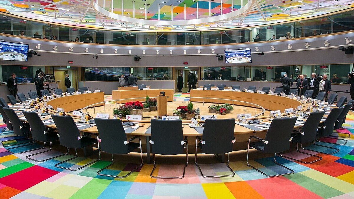 SANCIONADOS por 6 meses más: Consejo de la UE ratifica medidas contra funcionarios de Maduro
