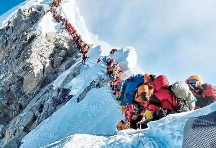  Prohibido subir fotos del Everest a las redes sociales