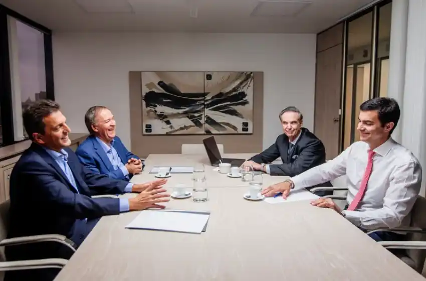 Massa: “Hay que salir de la trampa de Macri o Cristina”