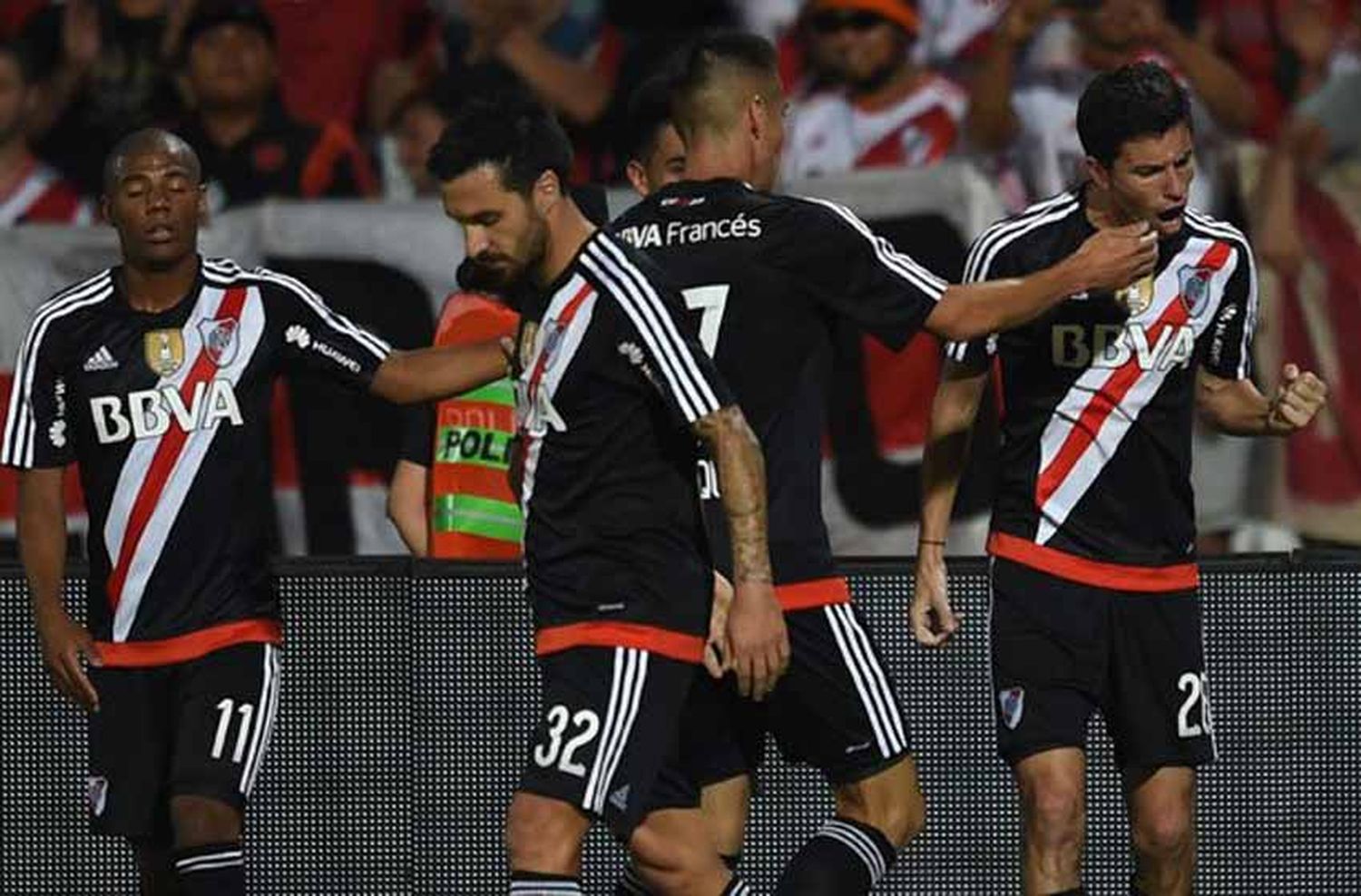 El Millonario goleó y es finalista