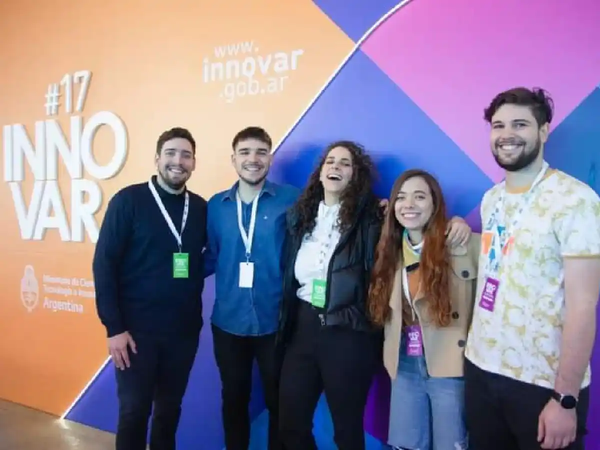 Graduados del CRES expusieron en Tecnópolis