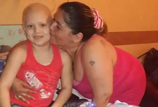 La mamá de Anto González indignada en la guardia del Hospital