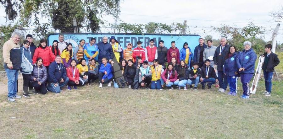Laguna Blanca calibró la
mira y tuvo predominio