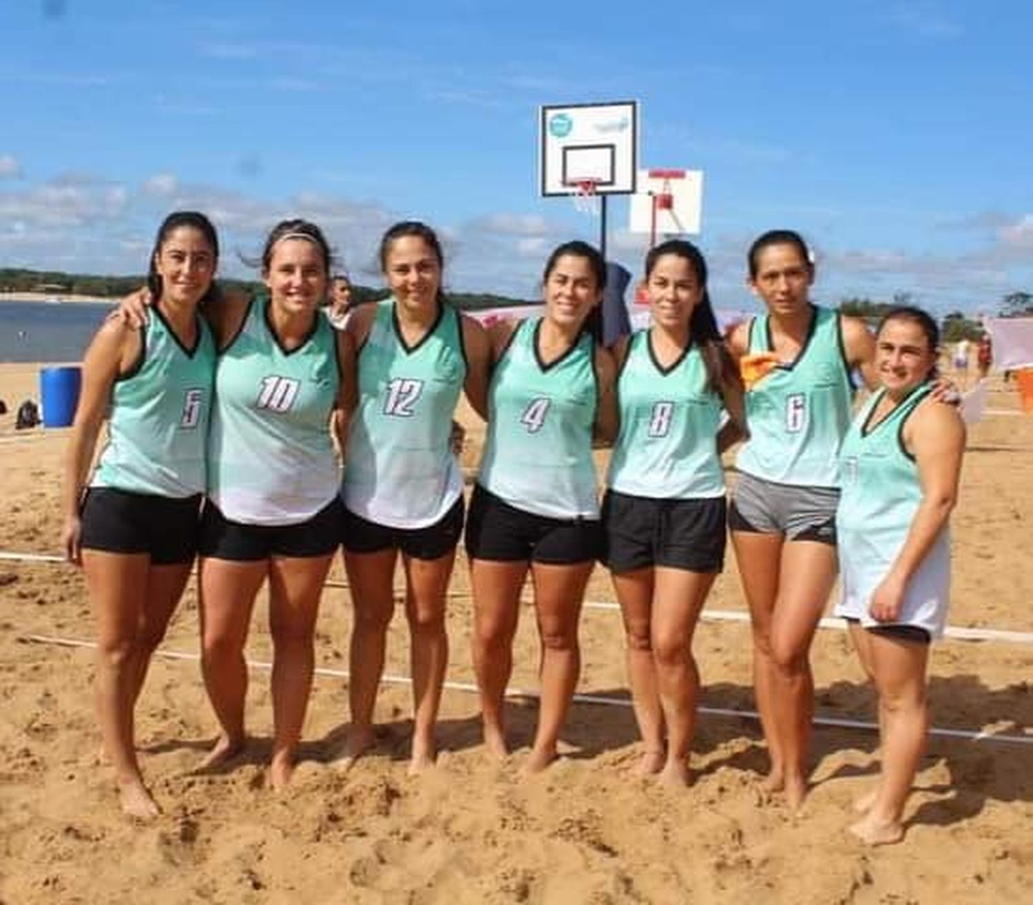 Básquet Femenino: B.H. presente en un torneo de arena