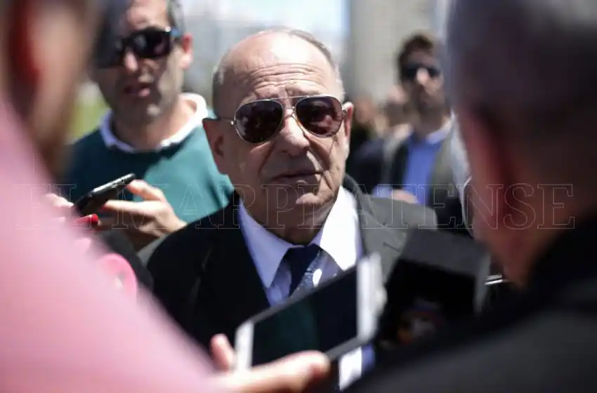 Familiares en el Gobierno: "El tema se debe resolver por idoneidad"