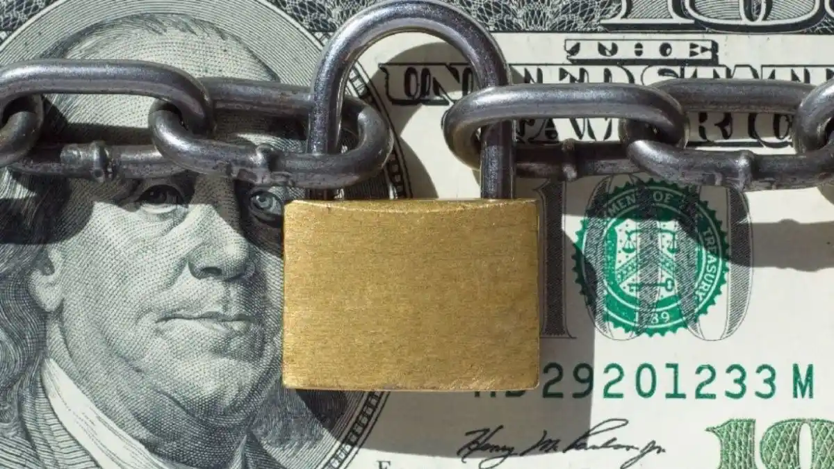 Los que mantengan subsidios de tarifas no podrán comprar dólar ahorro, MEP y CCL