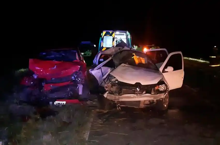 Desde el HIGA informan que mejora la joven que perdió un embarazo en el accidente de la Ruta 56