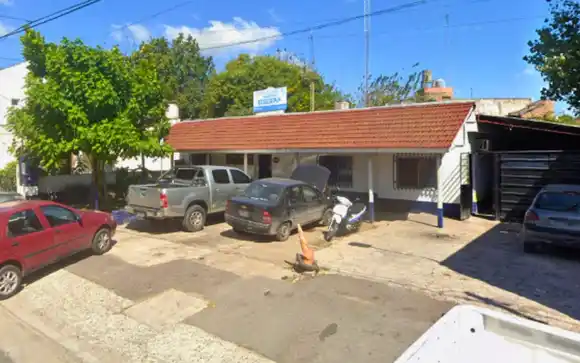 Morón: Un policía atropelló, se fugó, los familiares lo agredieron y terminó matando a un joven