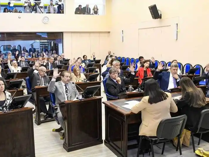 Renovación legislativa: juraron los 
15 nuevos diputados provinciales