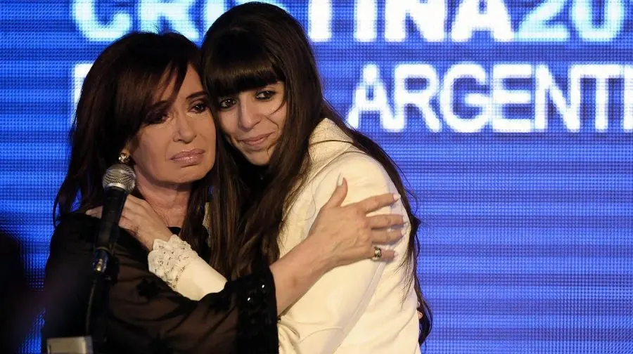 La Justicia rechazó un pedido de Florencia Kirchner para quedarse en Cuba