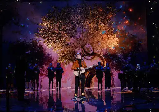 Ed  Sheeran tocó hace unos días frente al Príncipe Guillermo. Foto AFP