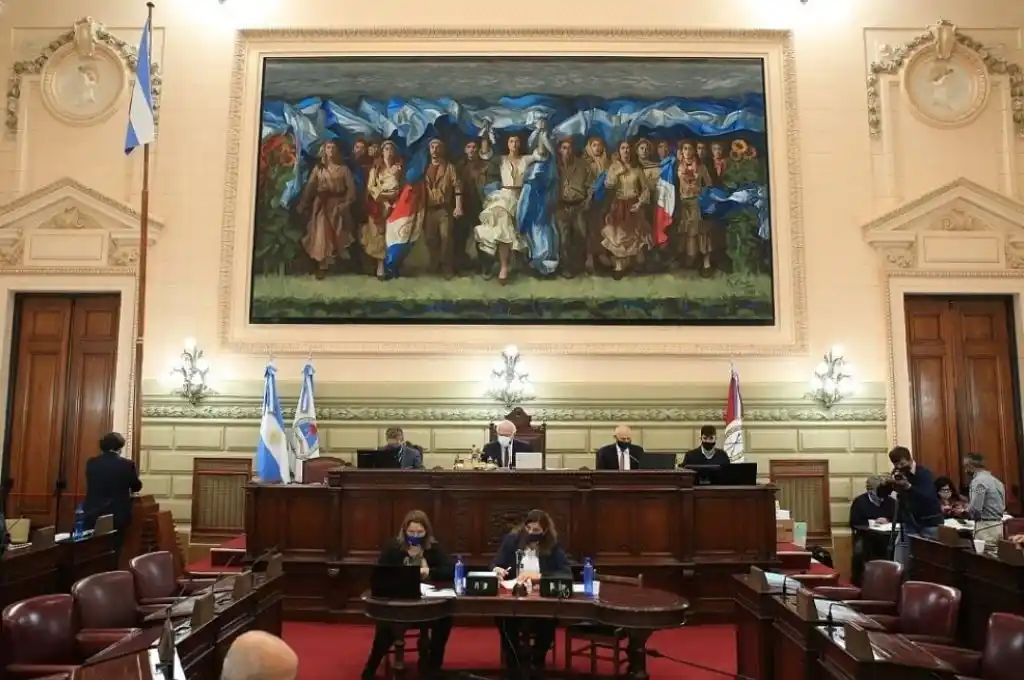 Habilitan el pago de un bono a docentes y asistentes reemplazantes