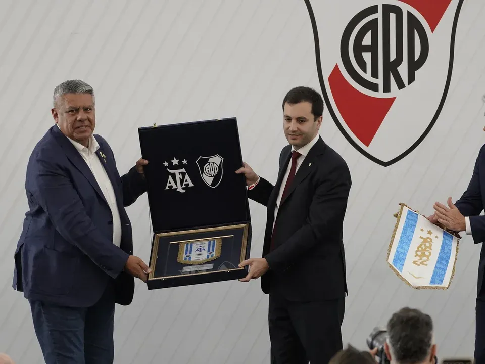 Tapia y Di Carlo, con fuertes diferencias en el manejo de la AFA y sus decisiones. Foto:AFA