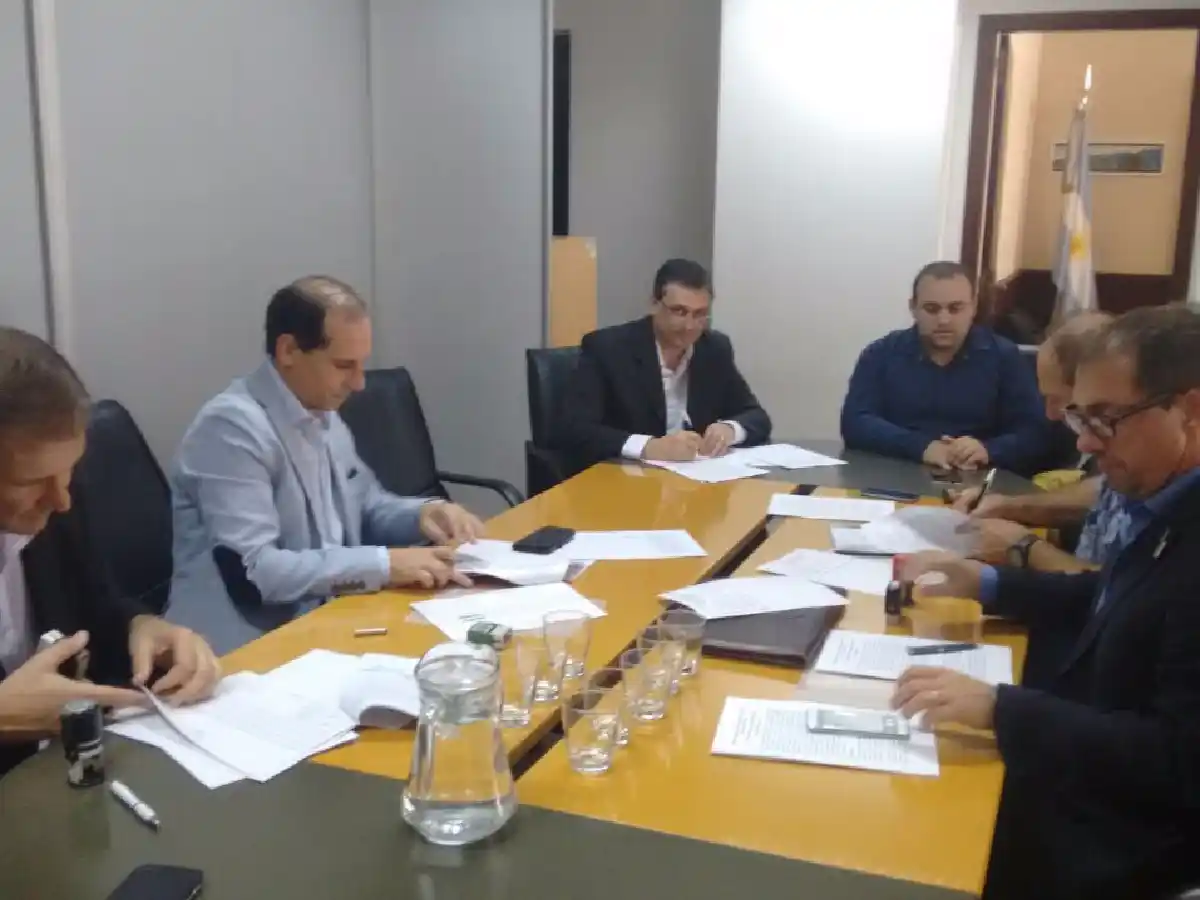Brinkmann firmó convenio con la Nación para construir 33 viviendas 