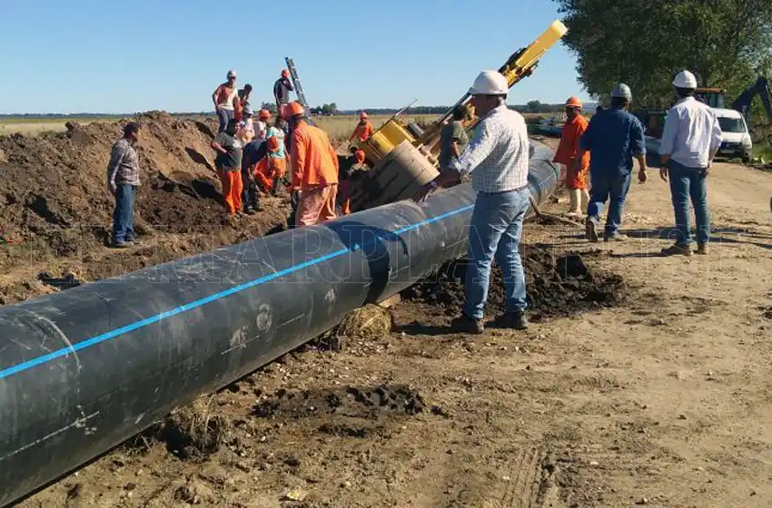 Un operario murió tras derrumbarse una obra en la Ruta 2