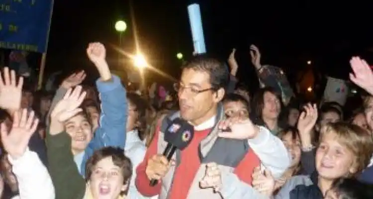 San Pedro prendió y apagó la luz