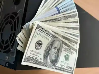 Jornada dispar para el dólar: así cerró este jueves 13 de noviembre