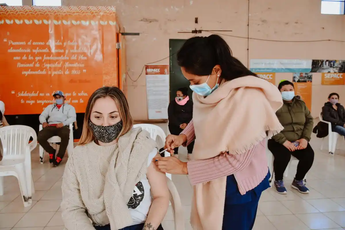 Vacunación: novedades sobre la tercera dosis