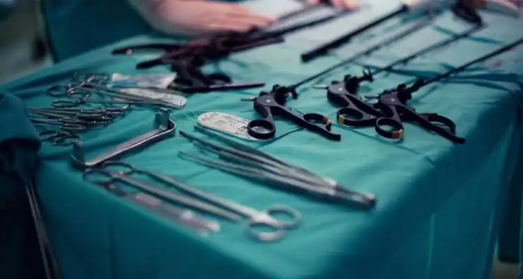 Investigan quirófano “clandestino” tras sospecha de aborto a mujer que corre riesgo de vida