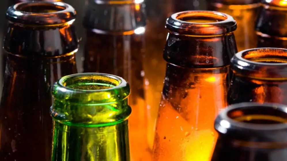 Estaban tomando cerveza pero le dijeron a la Policía que celebraban el Día del Niño