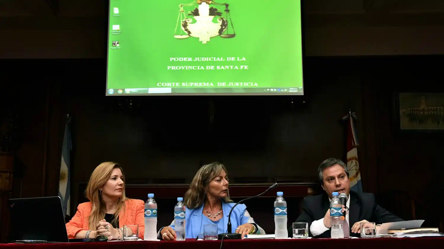 Capacitan a judiciales contra la violencia de género