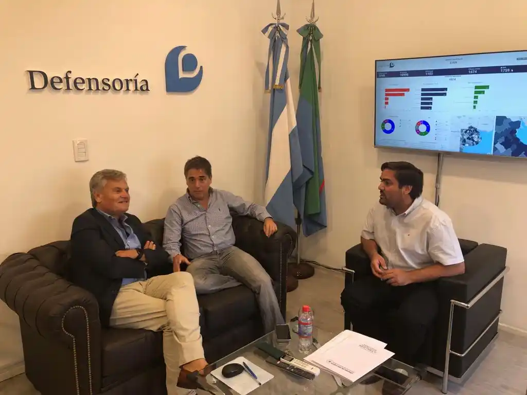 Presentaron una iniciativa para crear la figura del "defensor del docente"